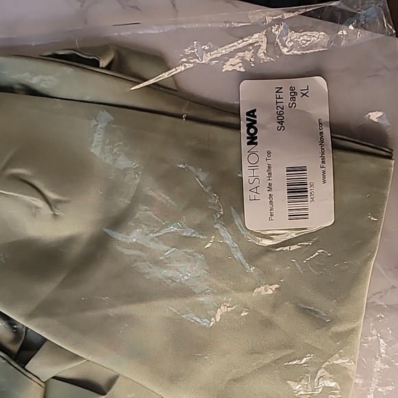 HALTER TOP- SAGE  XL - Picture 6 of 7